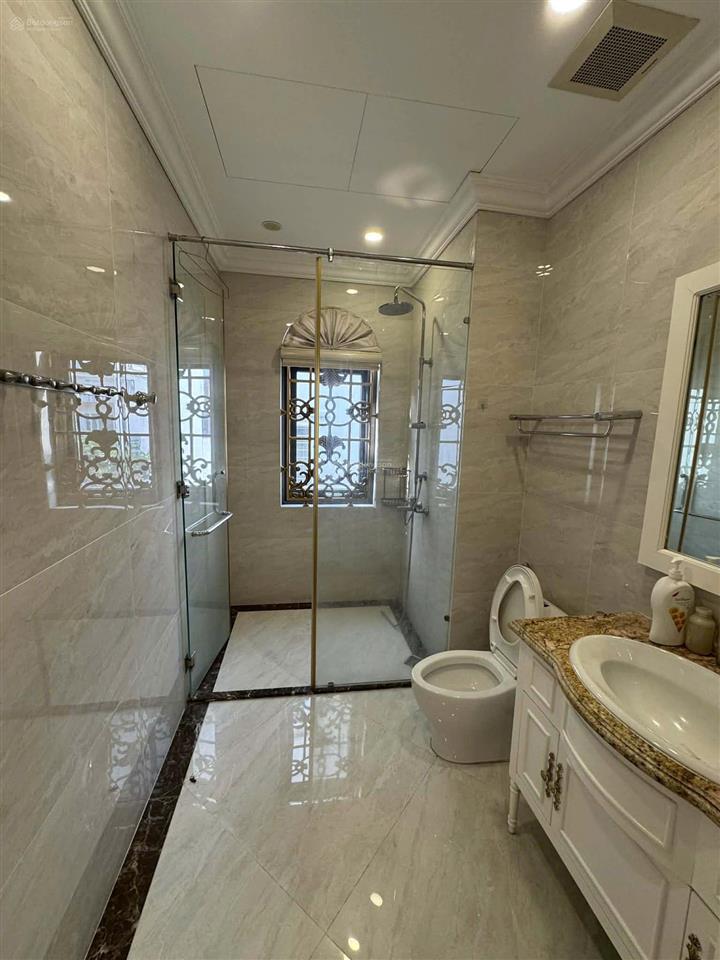 Cần cho gấp nhà 2 mặt tiền thang máy 1 trệt 2 lầu 142m2 gồm 4pn, 6wc khu đông thủ thiêm