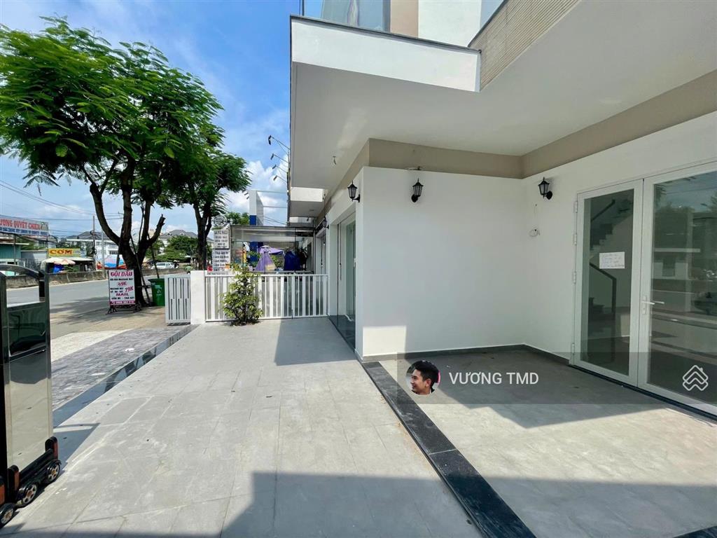 Cần cho thuê nhà 2 mặt tiền liên phường 1 trệt 2 lầu 431m2 sàn trống suốt 50triệu/tháng