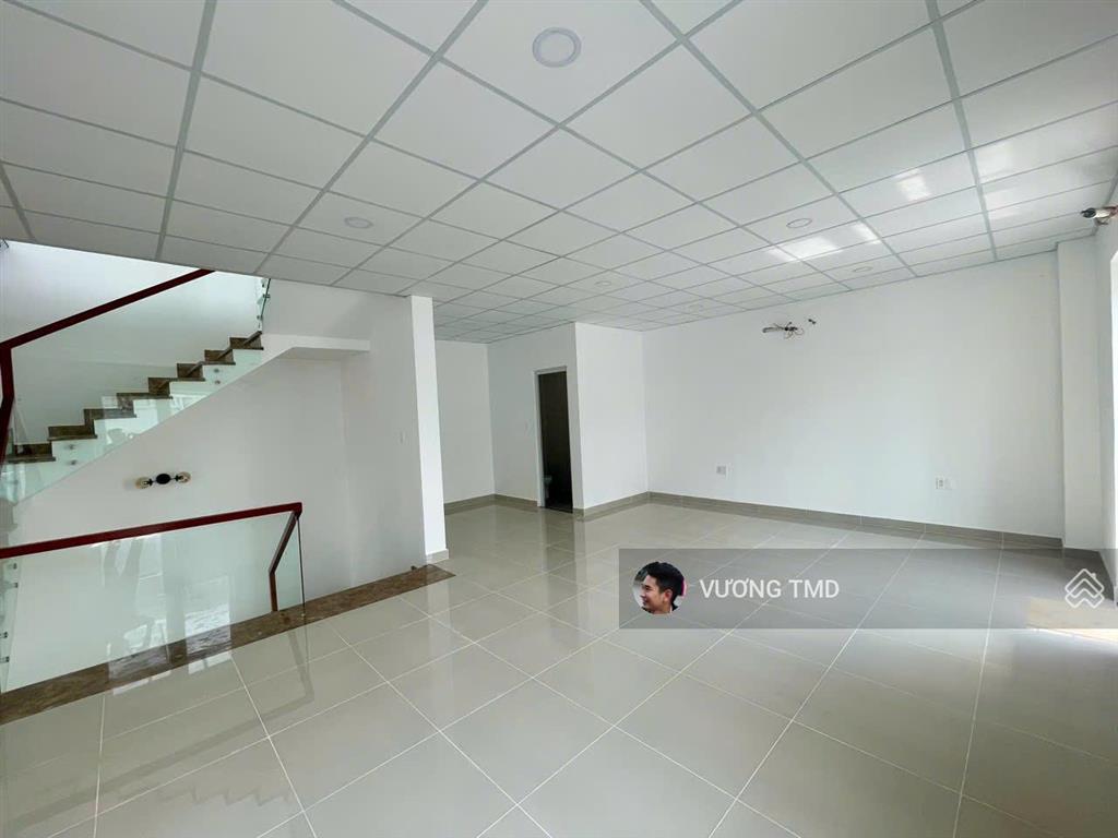 Cần cho thuê nhà 2 mặt tiền liên phường 1 trệt 2 lầu 431m2 sàn trống suốt 50triệu/tháng