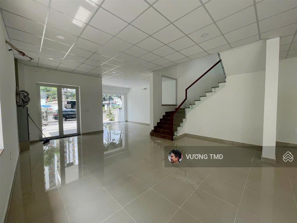 Cần cho thuê nhà 2 mặt tiền liên phường 1 trệt 2 lầu 431m2 sàn trống suốt 50triệu/tháng