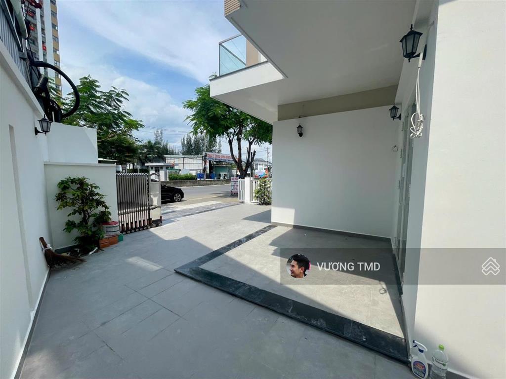 Cần cho thuê nhà 2 mặt tiền liên phường 1 trệt 2 lầu 431m2 sàn trống suốt 50triệu/tháng