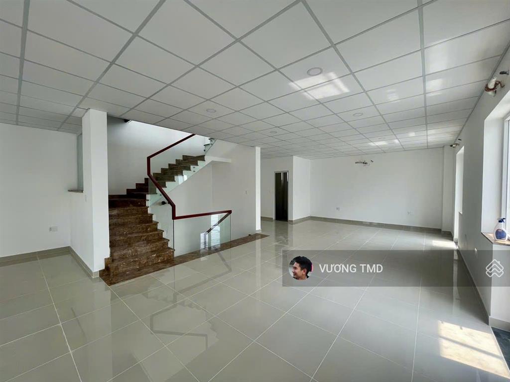 Cần cho thuê nhà 2 mặt tiền liên phường 1 trệt 2 lầu 431m2 sàn trống suốt 50triệu/tháng