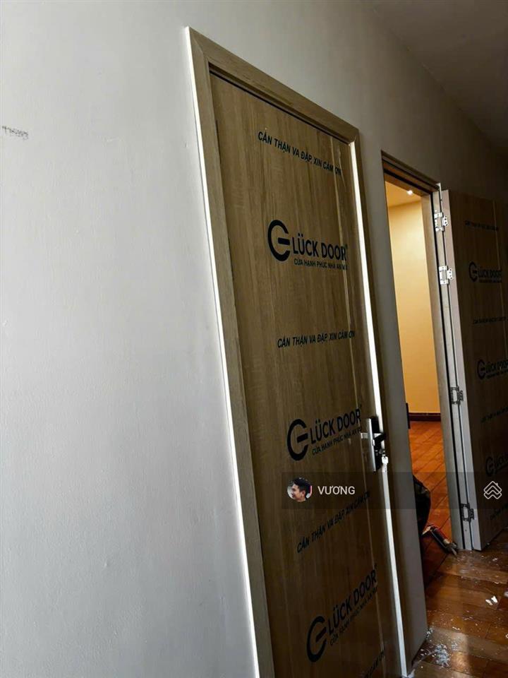 Cho thuê nhà 1 trệt 2 lầu 11pn, 13wc, 3 tầng, 75 triệu, 140m2 tại trần não