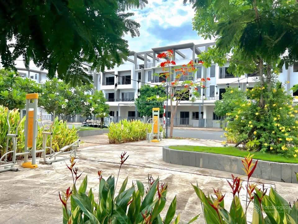 Nhà phố trục chính the pearl riverside chỉ 3 tỷ!
