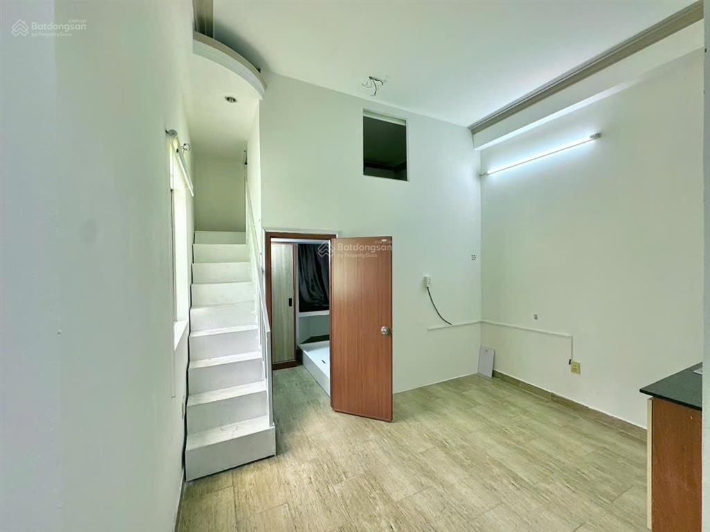 Chính chủ cho thuê 2pn giá cực tốt full nội thất ngay lê quang định, tiện di chuyển mọi quận
