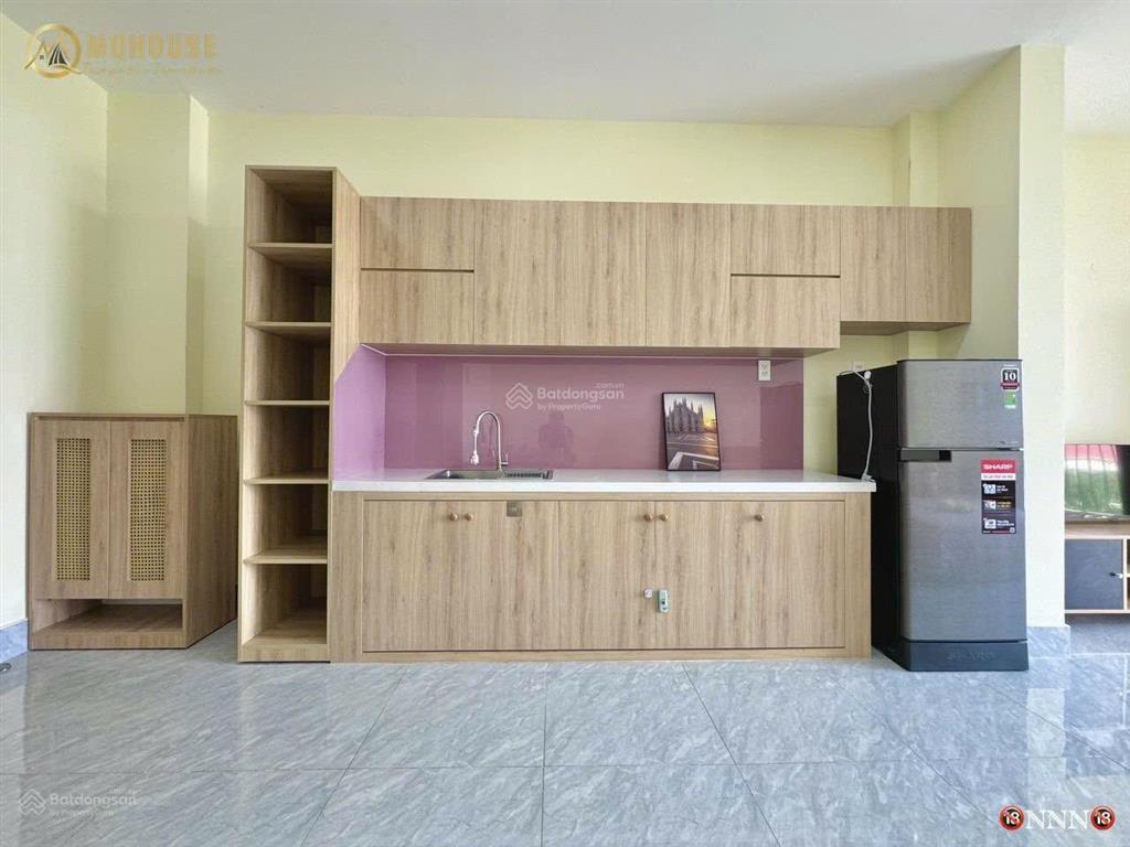 Studio bancol 65m2 rộng rãi full nội thất hầm xe  thang máy ngay công viên gia định giá tốt