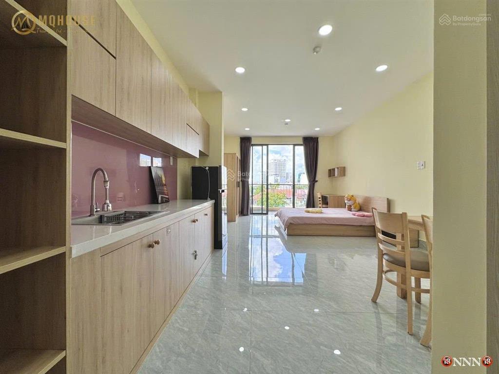 Studio bancol 65m2 rộng rãi full nội thất hầm xe  thang máy ngay công viên gia định giá tốt