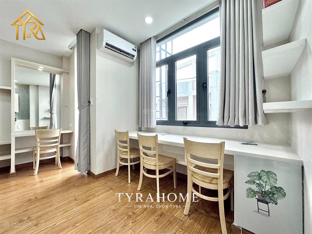 Cho thuê căn hộ 1pn ban công 65m² full nội thất cực kỳ rộng rãi có thang máy ngay nguyễn văn trỗi