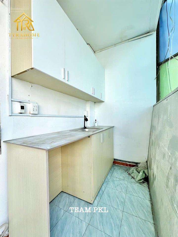 Cho thuê căn hộ 1pn ban công 55m² ngay phố ẩm thực nguyễn gia trí