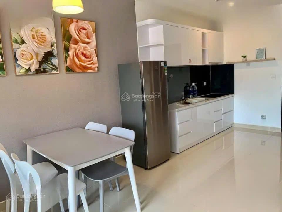 Cho thuê cc golden maison 2pn2wc dt 75m2 full nội thất, nội khu cao cấp, xung quanh đầy đủ tiện ich