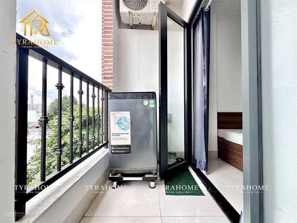 Cho thuê cc mini bancol 45m2 hầm xe  thang máy  bảo vệ  phòng gym mới 100% ngay nguyễn gia trí