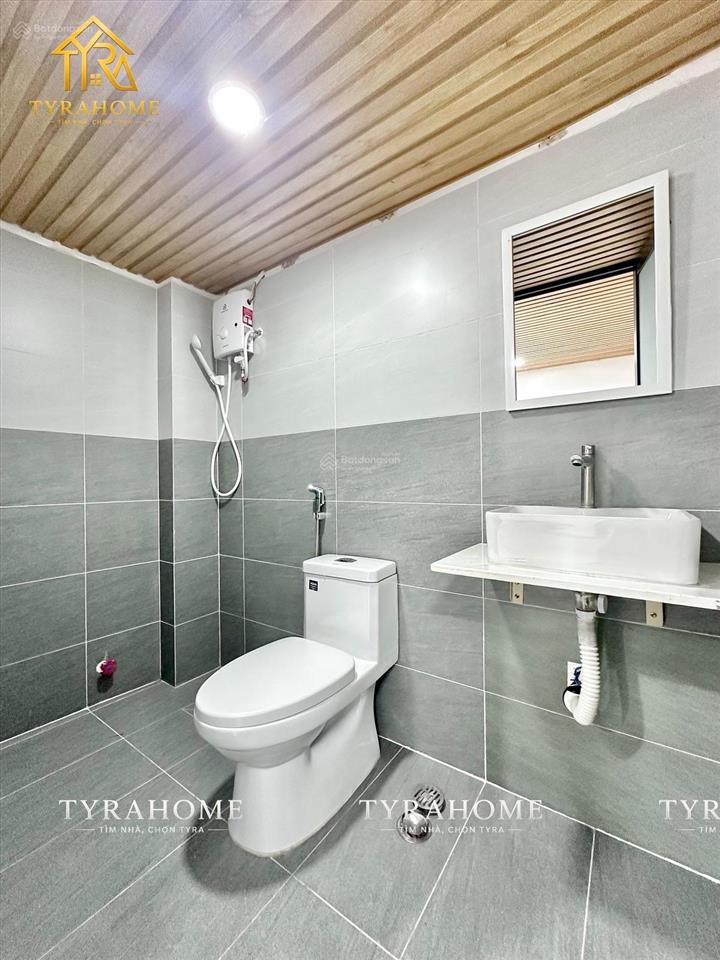 Khai trương duplex mới 100%, hầm xe  thang máy  pccc đủ, gần các trường đại học lớn như vlu, iuh
