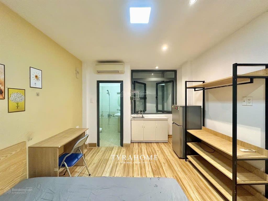 Chính chủ cho thuê studio thang máy full nội thất ngay cầu kiệu giá cực tốt số lượng phòng có hạn