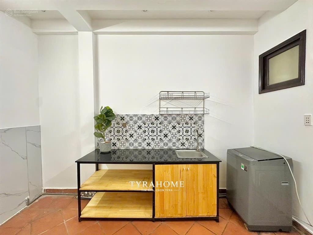 Cho thuê 2pn2wc 75m2 rộng rãi, thoáng mát, full nội thất ngay phan đăng lưu  phan xích long