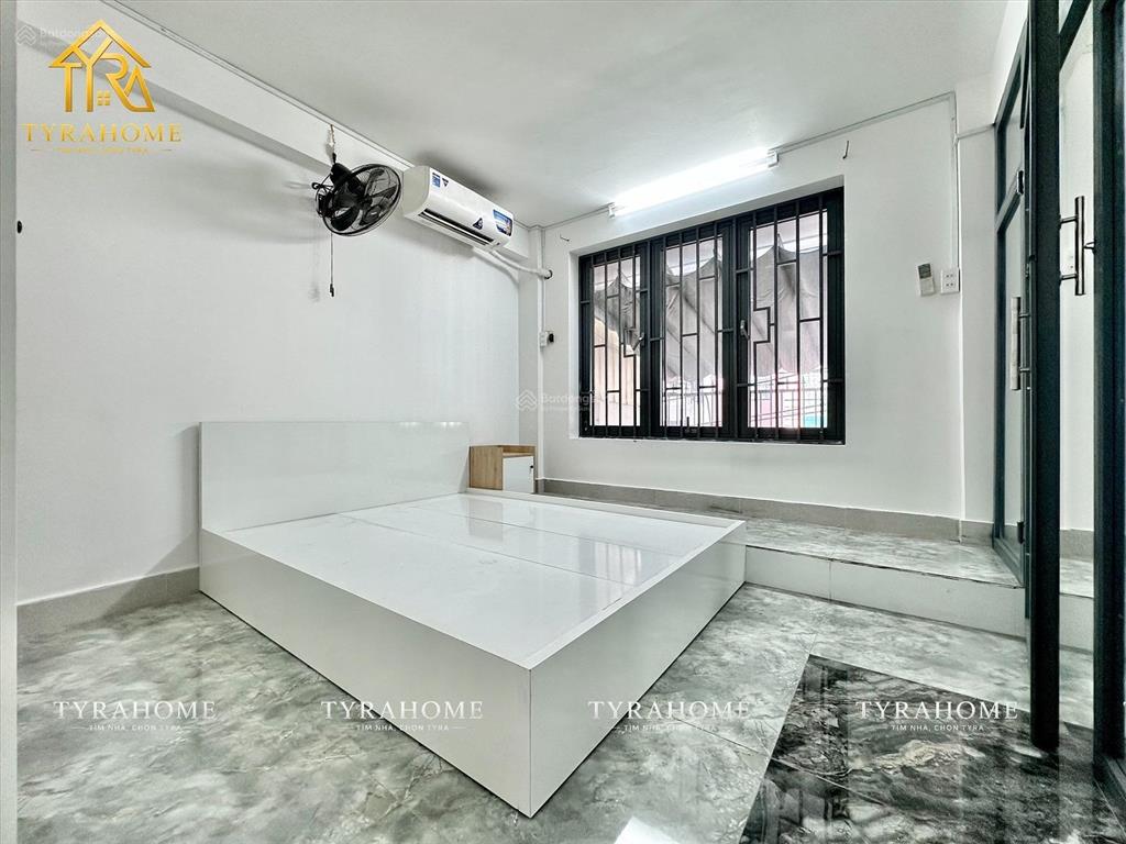 Khai trương cc mini 1pn vách kính 45m2 cửa sổ trời, hầm xe  thang máy ngay chợ bà chiểu