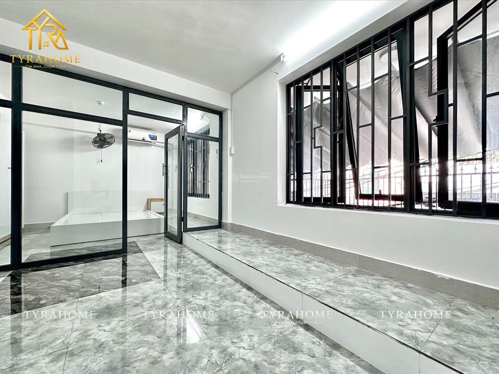 Khai trương cc mini 1pn vách kính 45m2 cửa sổ trời, hầm xe  thang máy ngay chợ bà chiểu