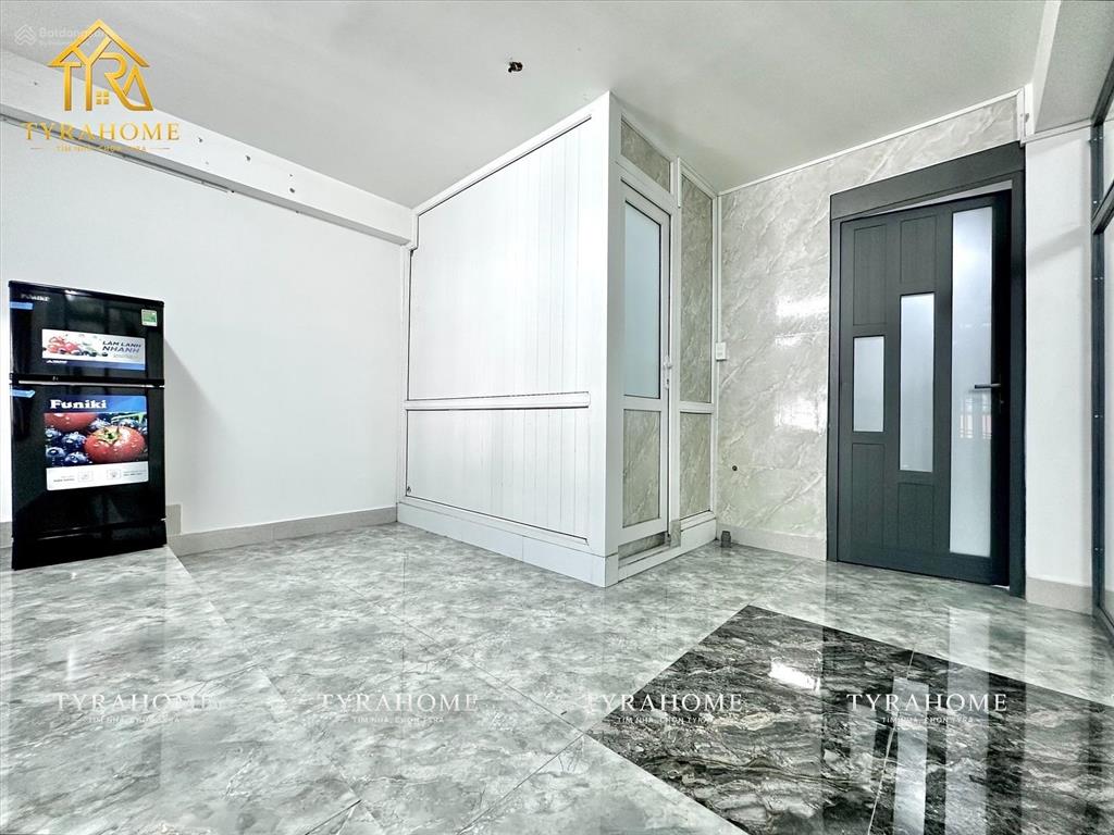 Khai trương cc mini 1pn vách kính 45m2 cửa sổ trời, hầm xe  thang máy ngay chợ bà chiểu