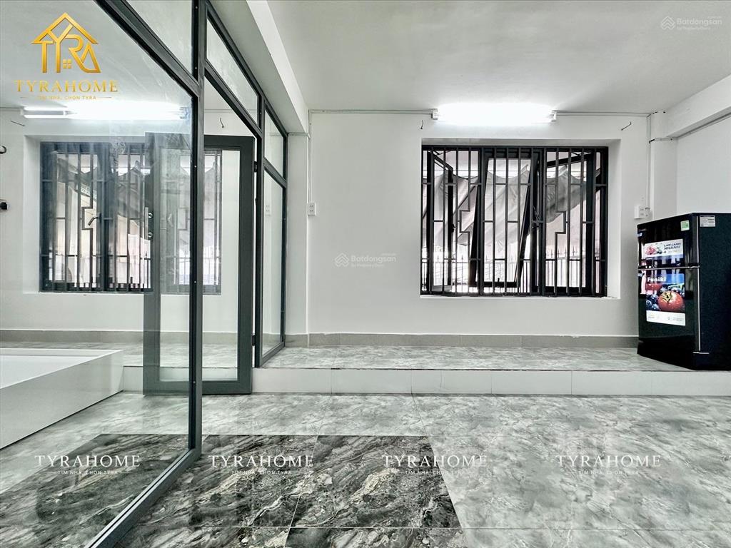 Khai trương cc mini 1pn vách kính 45m2 cửa sổ trời, hầm xe  thang máy ngay chợ bà chiểu