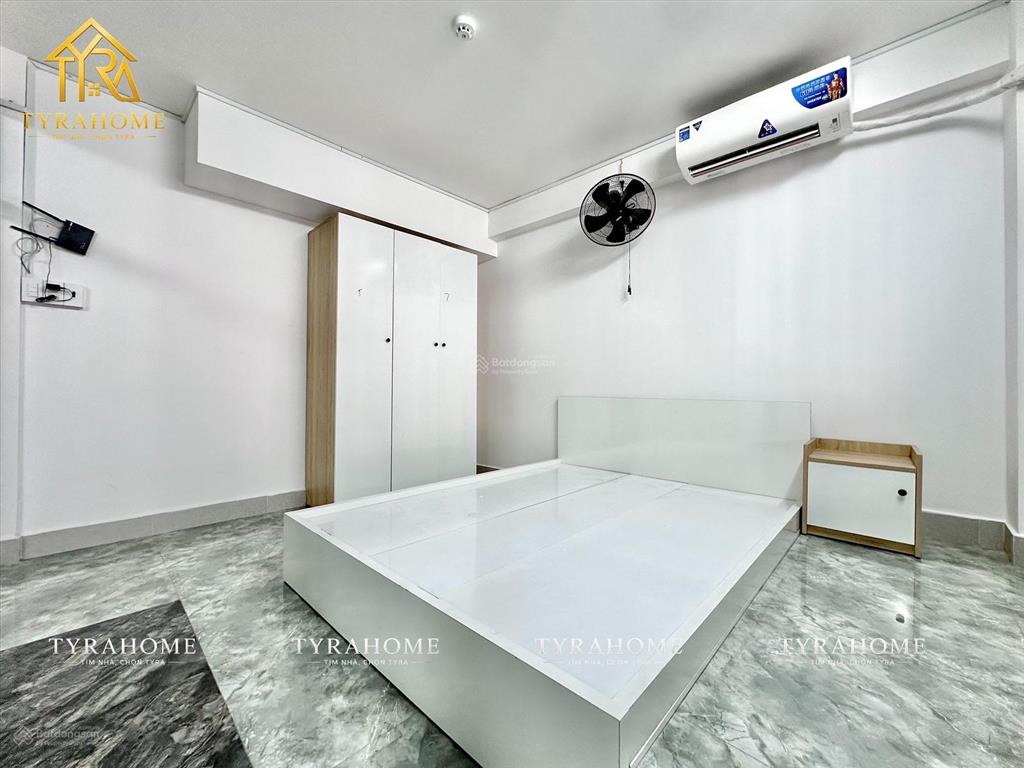 Khai trương cc mini 1pn vách kính 45m2 cửa sổ trời, hầm xe  thang máy ngay chợ bà chiểu