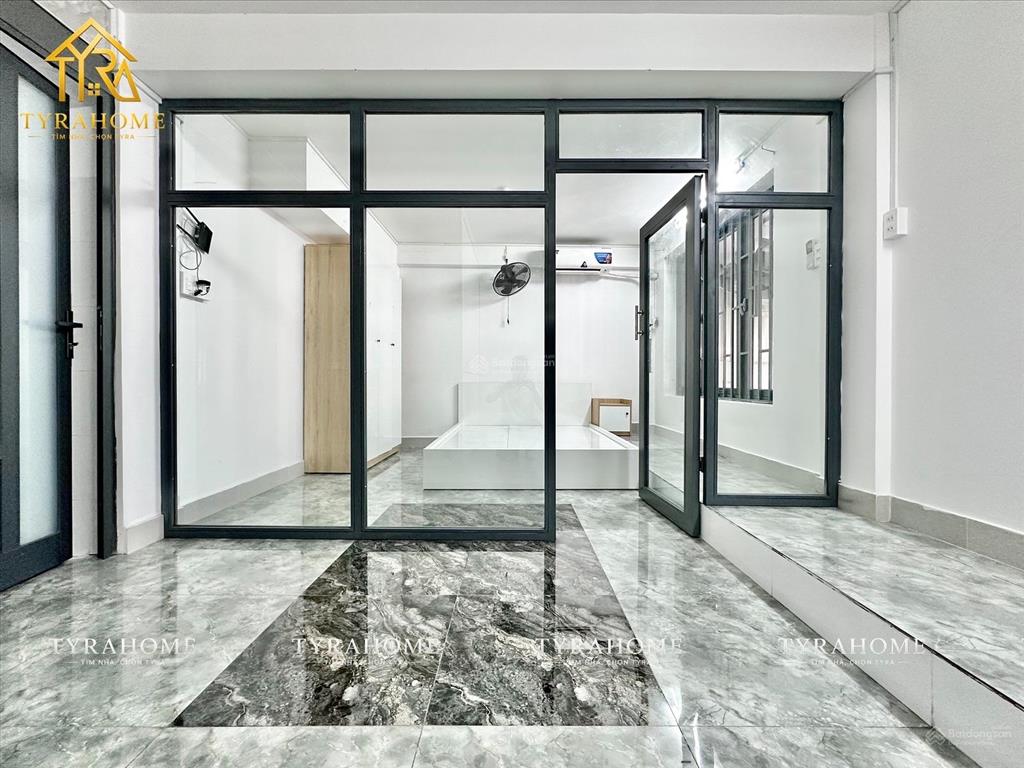 Khai trương cc mini 1pn vách kính 45m2 cửa sổ trời, hầm xe  thang máy ngay chợ bà chiểu