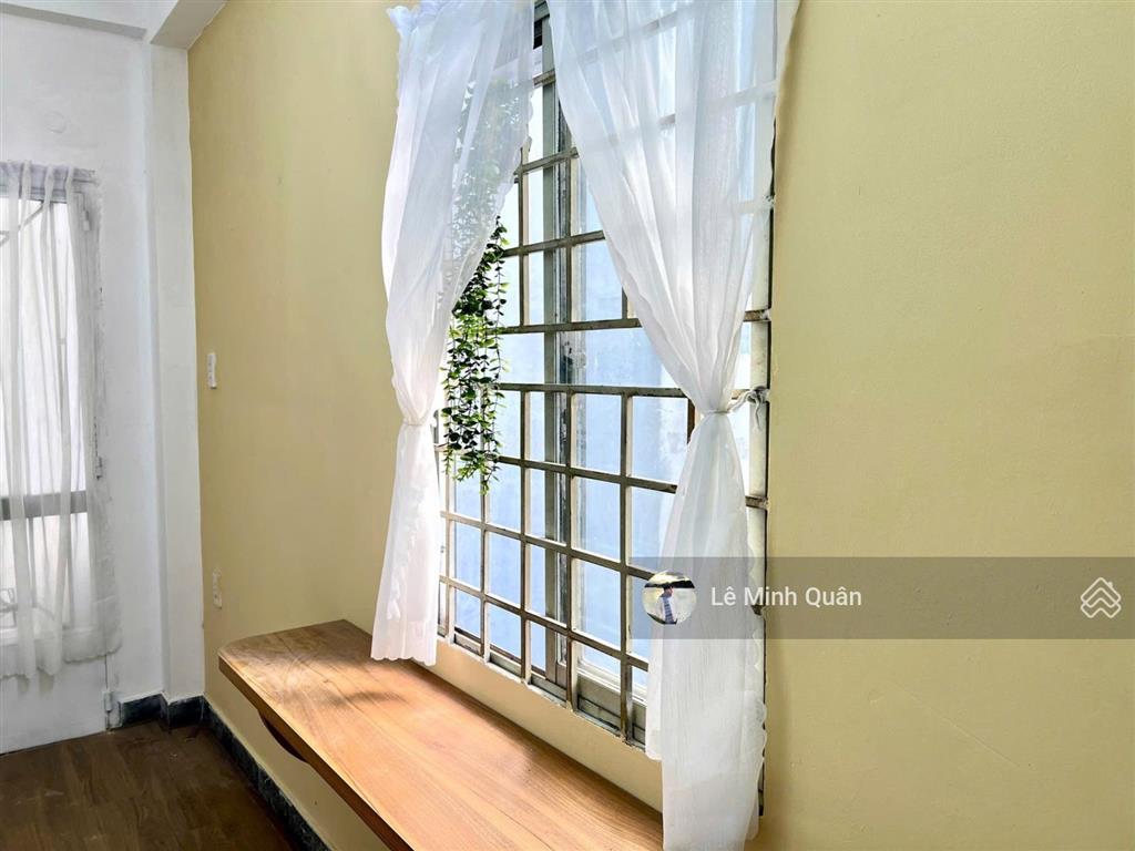 Chính chủ cho thuê 2pn ban công 45m2 máy giặt riêng mới 100% ngay nguyễn văn đậu  phan xích long