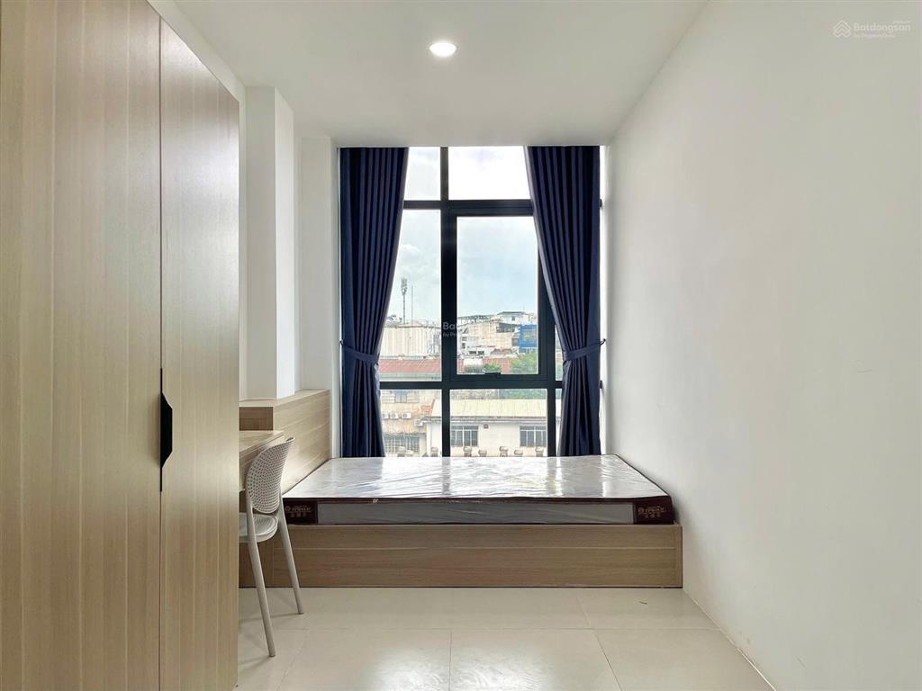 Căn hộ 2pn 70m2 rộng rãi cực thoáng full nt hầm xe  thang máy ngay công viên gia định giá tốt