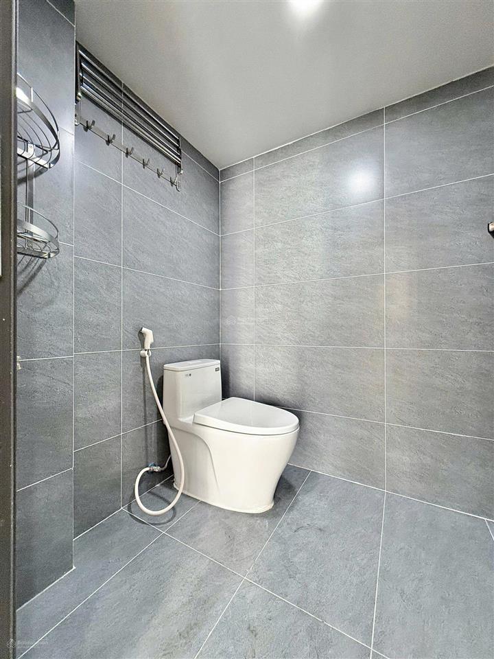 Chung cư mini 1pn1pk balcon 55m2 ngay phan xích long, rộng rãi thoáng mát, hầm xe thang máy đầy đủ