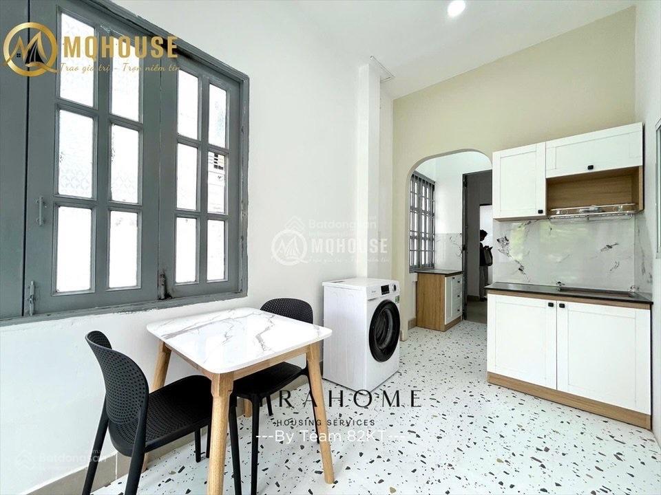 Cho thuê phòng trọ gần văn lang cs3 dạng 2pn ban công thích hợp ở 45 bạn, full nội thất, giá tốt