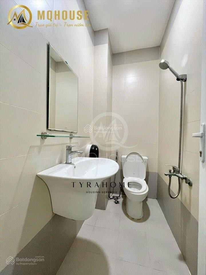 Căn hộ 2pn cách văn lang 5p đi bộ / hầm xe / thang máy / full nt mg riêng