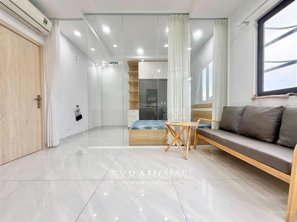 Cho thuê chung cư mini 1pn bancol 55m2 nhà mới lầu 4 thang máy view toàn thành phố giá tốt ngay lvs