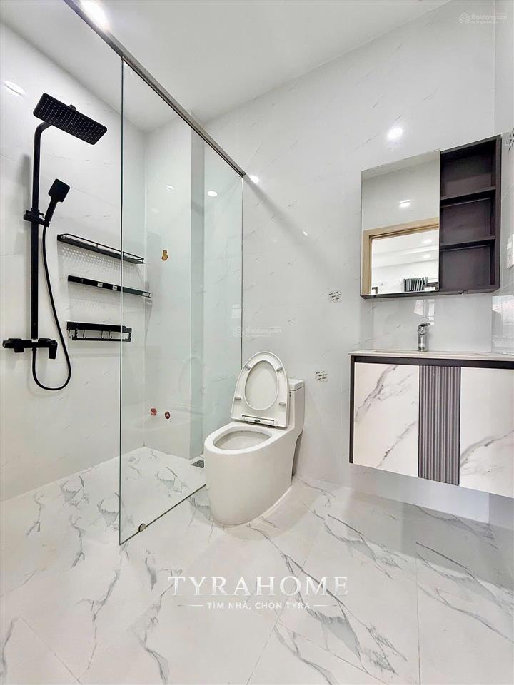 Cho thuê chung cư mini 1pn bancol 55m2 nhà mới lầu 4 thang máy view toàn thành phố giá tốt ngay lvs