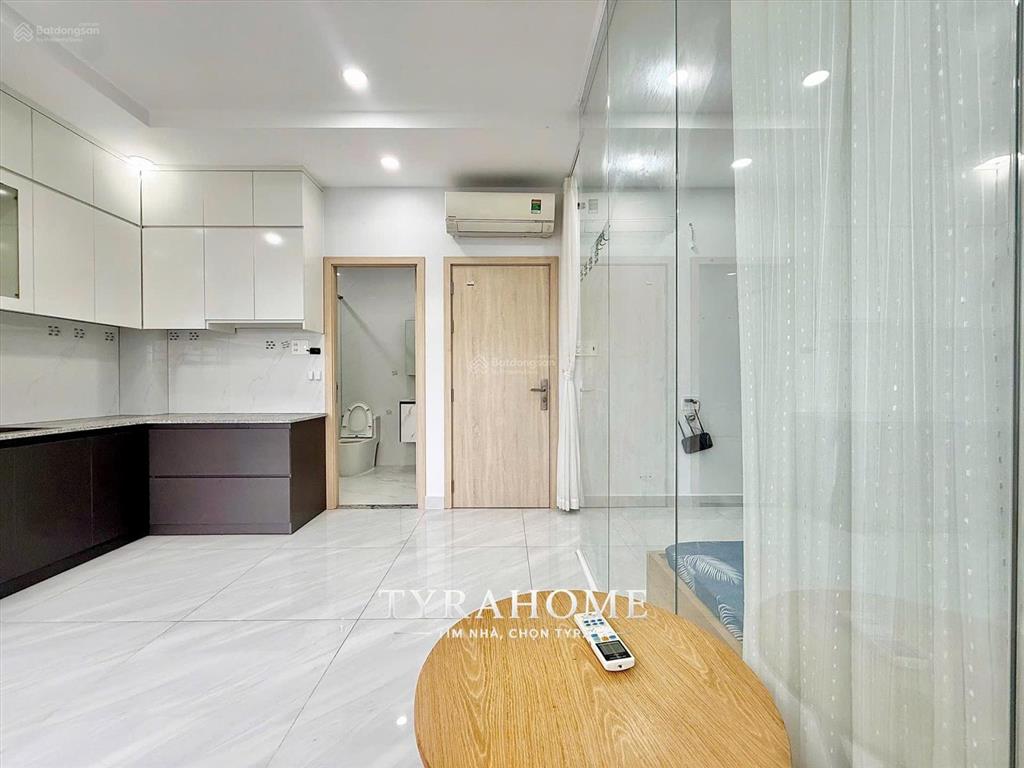 Cho thuê chung cư mini 1pn bancol 55m2 nhà mới lầu 4 thang máy view toàn thành phố giá tốt ngay lvs