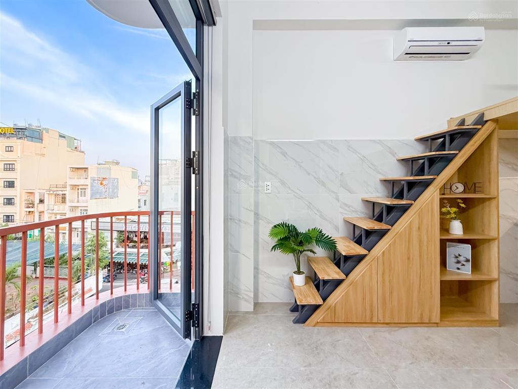 Căn hộ mới duplex bancol full nội thất có máy giặt riêng, thoáng mát, sát lotte mart, him lam, rmit