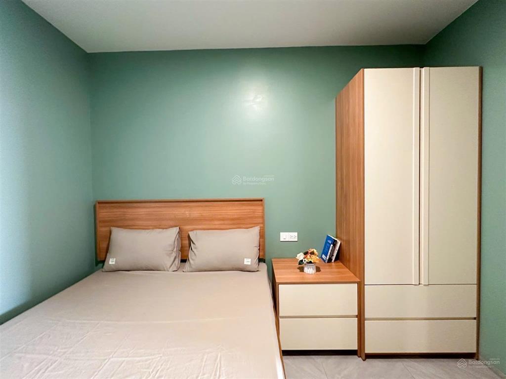 Căn hộ 2pn1wc ban công ngay phú thuận, full nội thất, sát phú mỹ hưng, crescent mall và rmit