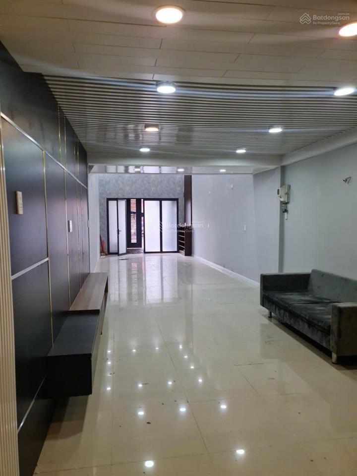 Bán nhà mặt tiền giá trong hẻm 110m2 chỉ 10 tỷ shr khu dân cư hiện hữu phạm thế hiển nhà đẹp 2 tầng