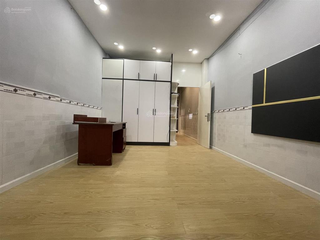 Bán nhà mặt tiền giá trong hẻm 110m2 chỉ 10 tỷ shr khu dân cư hiện hữu phạm thế hiển nhà đẹp 2 tầng