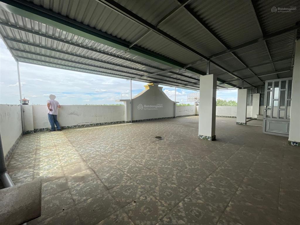 Bán toà nhà khách sạn mặt tiền quốc lộ 51a dt 304m2 có 4 tầng 17pn 18wc mới 99% chỉ 11,5 tỷ