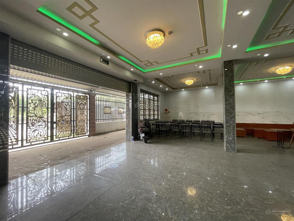 Bán toà nhà khách sạn mặt tiền quốc lộ 51a dt 304m2 có 4 tầng 17pn 18wc mới 99% chỉ 11,5 tỷ