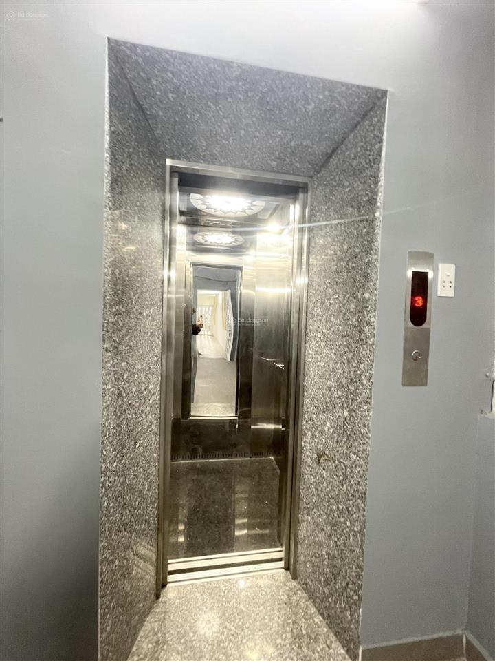Bán nhà đẹp 4 tầng btct 120m2 có thang máy đường 12m kdc phú lợi quận 8 chỉ 9,5 tỷ shr hoàn công đủ