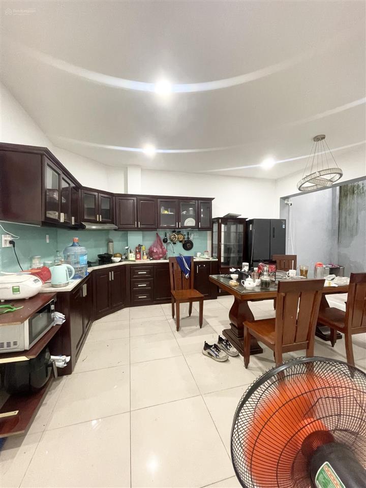 Bán nhà đẹp 4 tầng btct 120m2 có thang máy đường 12m kdc phú lợi quận 8 chỉ 9,5 tỷ shr hoàn công đủ