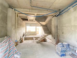 Bán nhà thô 6 tầng có hầm và chờ thang máy dtsd 476m² chỉ 13,8 tỷ đường đại lộ 50m kdc phong phú 4