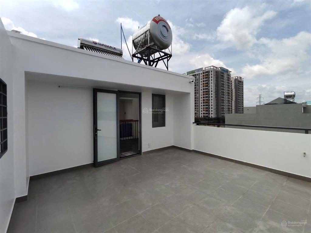Bán nhà mới 100% mt đường 55m 5tầng btct 100m2 chỉ 10 tỷ khu dân cư phong phú 4 shr hoàn công đủ