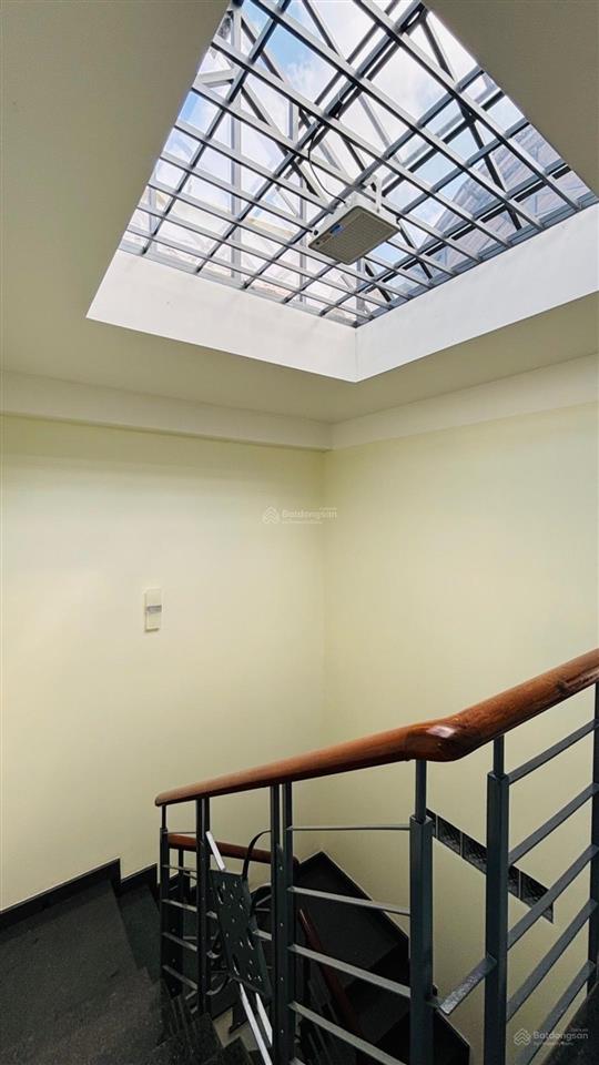 Bán nhà mt đường 20m 4 tầng btct 80m2 chỉ 8,1 tỷ shr khu dân cư hiện hữu phạm thế hiển p7 quận 8
