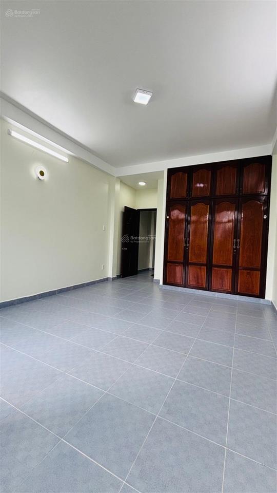 Bán nhà mt đường 20m 4 tầng btct 80m2 chỉ 8,1 tỷ shr khu dân cư hiện hữu phạm thế hiển p7 quận 8