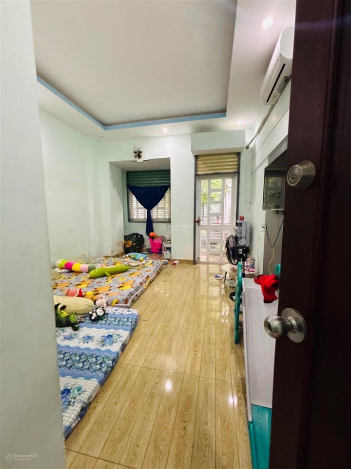 Bán nhà 3 tầng mặt tiền nội bộ đường 10 kdc phú lợi p7 quận 8 dt 80m2 chỉ 6,7 tỷ shr hoàn công đủ