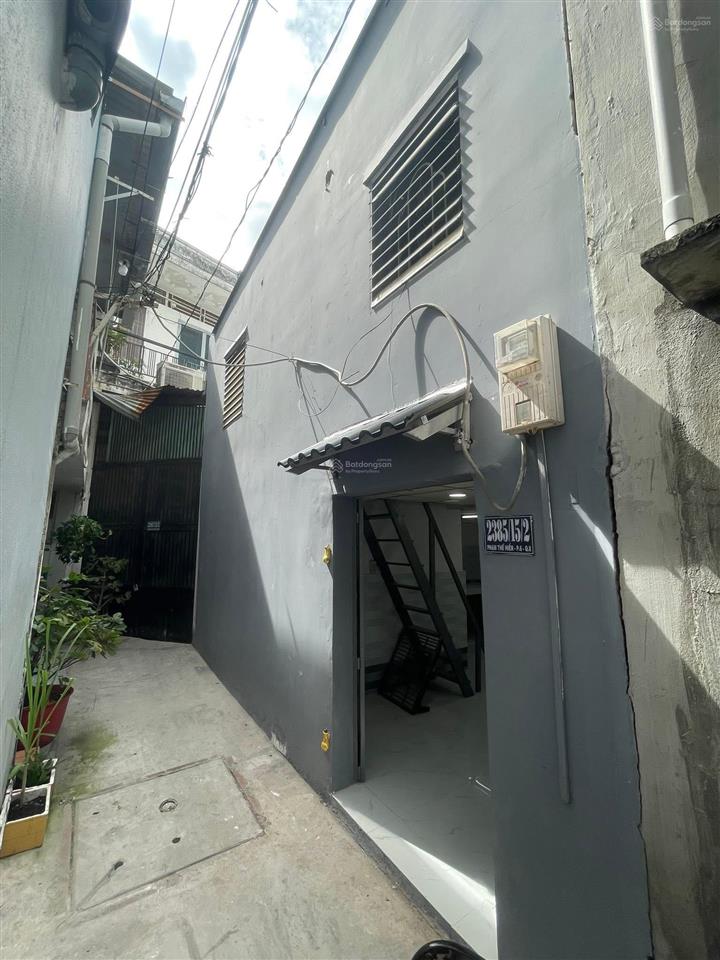 Nhà thuê nguyên căn đường phạm thế hiển p6 quận 8 ngay cầu bà tàng 26m2 nhà 2 tầng 3pn chỉ 6,5 tr