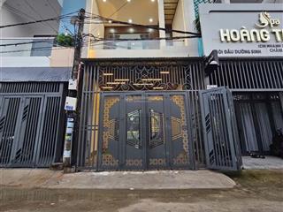 Bán nhà gần bến xe miền tây giá 1 tỷ 250 triệu đang cho thuê 100 triệu/năm