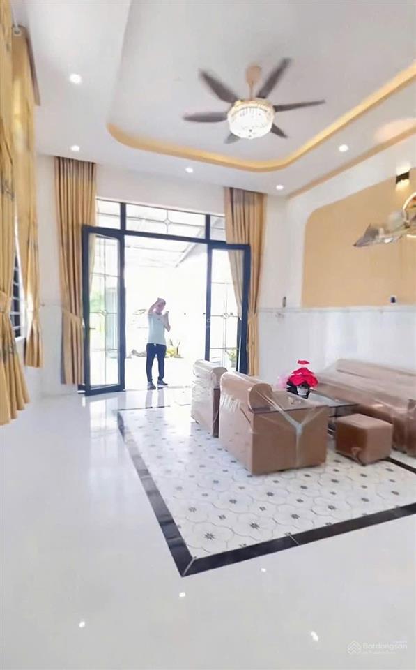 Bán nhà cấp 4 sát chợ phú lạc giá 749 triệu sổ hồng riêng, đảm bảo không dính quy hoạch