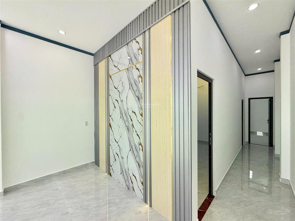 Cọc tiền công chứng ngay chỉ 1 tỷ 270 không phát sinh, ngay ql50 đường rộng ô tô đậu thoải mái