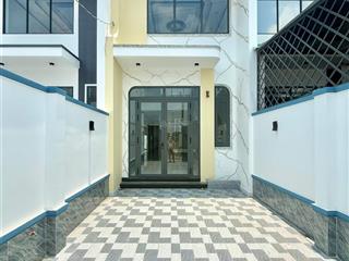 Cọc tiền công chứng ngay chỉ 1 tỷ 270 không phát sinh, ngay ql50 đường rộng ô tô đậu thoải mái